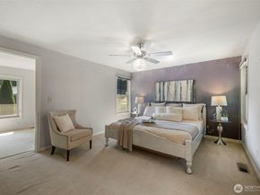 19555 Ave NE 170th, Woodinville WA 98072