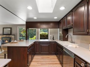 19555 Ave NE 170th, Woodinville WA 98072