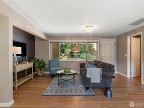 19555 Ave NE 170th, Woodinville WA 98072