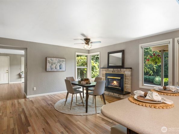 19555 Ave NE 170th, Woodinville WA 98072