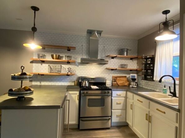 19555 Ave NE 170th, Woodinville WA 98072