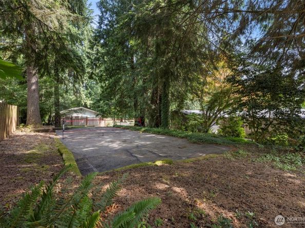 19555 Ave NE 170th, Woodinville WA 98072