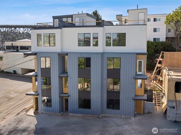 3425 Albion Place N, Seattle WA 98103
