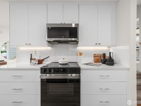 9221 B 14th Avenue NW, Seattle WA 98117