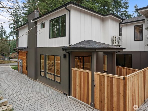 10829 104th Avenue NE, Kirkland WA 98033