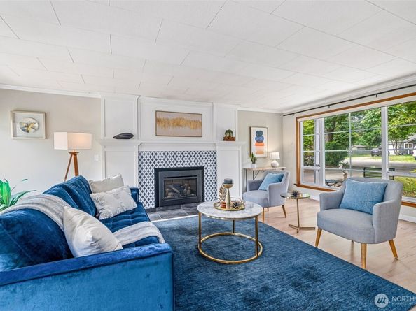 13720 Corliss Avenue N, Seattle WA 98133