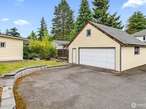 13720 Corliss Avenue N, Seattle WA 98133