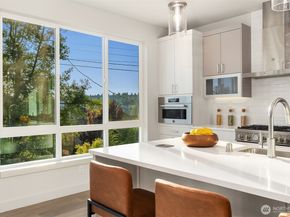 4570 22nd Avenue SW, Seattle WA 98106