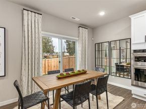 2072 NE Norseman Way, Poulsbo WA 98370