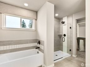 2072 NE Norseman Way, Poulsbo WA 98370