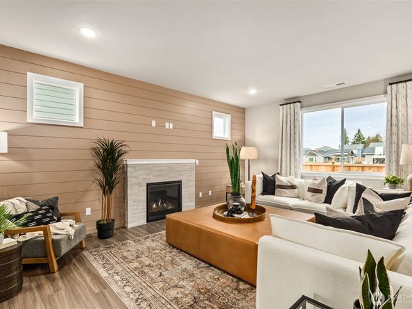2072 NE Norseman Way, Poulsbo WA 98370