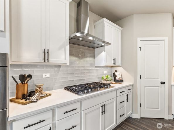2072 NE Norseman Way, Poulsbo WA 98370