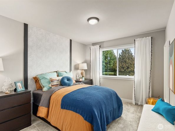 2072 NE Norseman Way, Poulsbo WA 98370