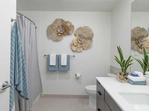 590 1st Avenue S 703, Seattle WA 98104