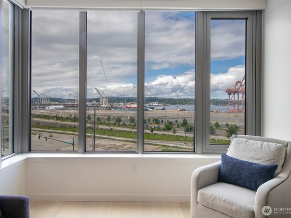 590 1st Avenue S 703, Seattle WA 98104