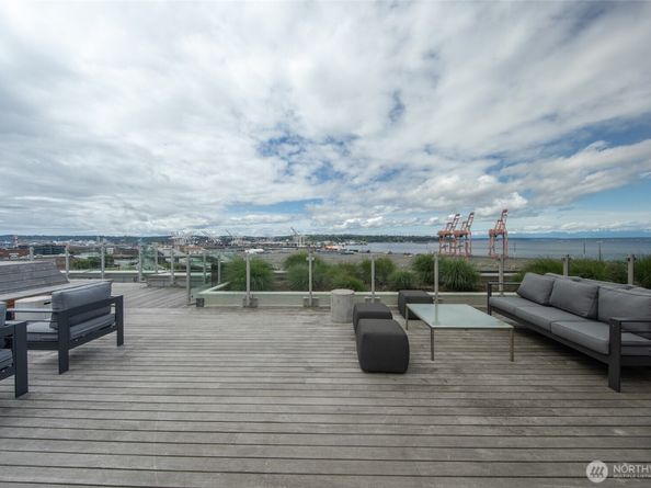 590 1st Avenue S 703, Seattle WA 98104