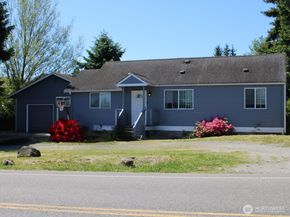 9020 Corbin Drive, Everett WA 98204
