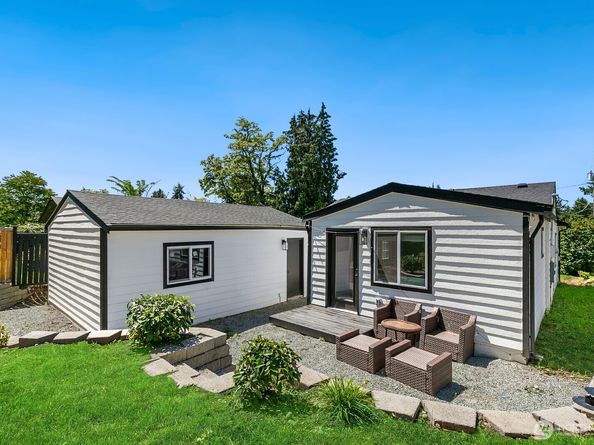 13422 6th Avenue S, Burien WA 98168