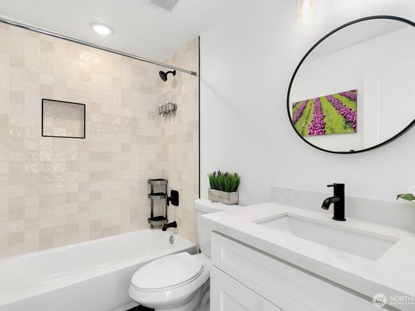 13422 6th Avenue S, Burien WA 98168