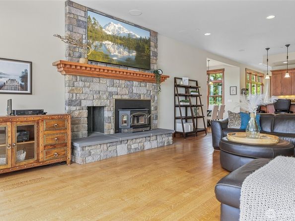 3430 Sevenich Drive, Everett WA 98201