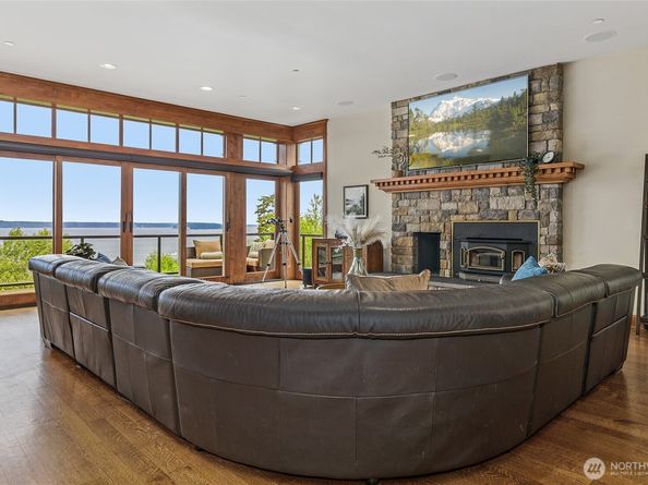 3430 Sevenich Drive, Everett WA 98201