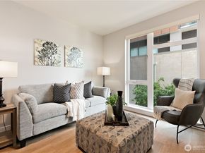 1085 103rd Avenue NE 203, Bellevue WA 98004