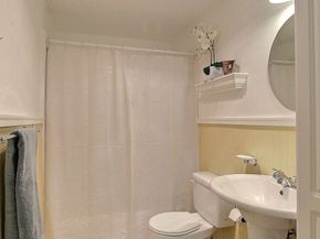 220 SW Clark Street B303, Issaquah WA 98027