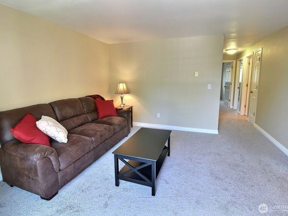 220 SW Clark Street B303, Issaquah WA 98027