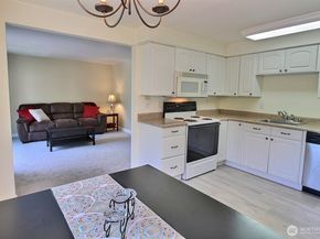 220 SW Clark Street B303, Issaquah WA 98027