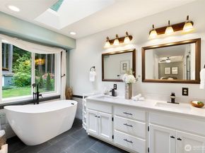 20103 183rd Place NE, Woodinville WA 98077