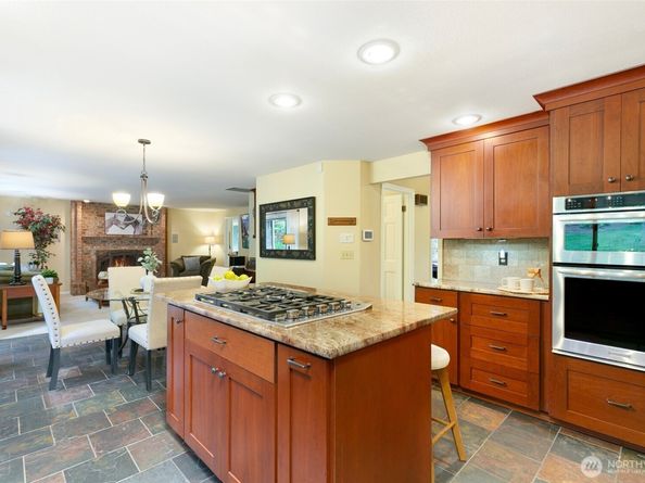 20103 183rd Place NE, Woodinville WA 98077