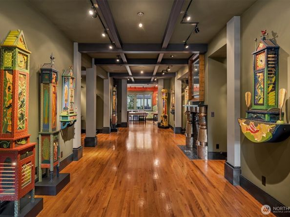524 Malden Avenue E, Seattle WA 98112