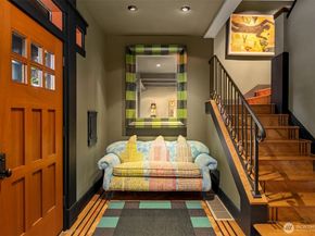 524 Malden Avenue E, Seattle WA 98112
