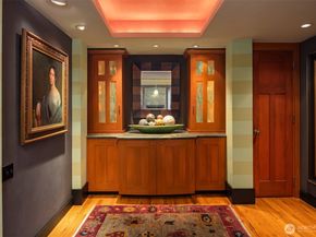 524 Malden Avenue E, Seattle WA 98112
