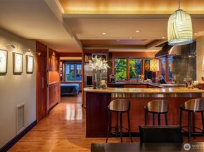 524 Malden Avenue E, Seattle WA 98112