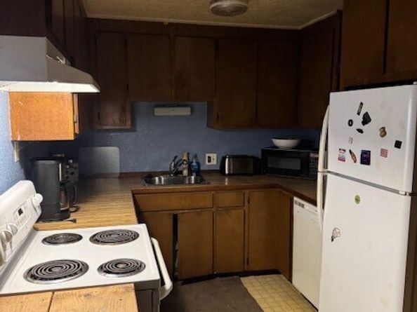 21707 51st Avenue W, Mountlake Terrace WA 98043