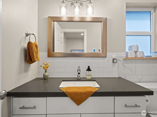 1516 S Bennett Street, Seattle WA 98108