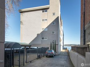 1800 43rd Avenue E A105, Seattle WA 98112