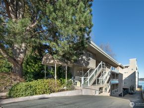 1800 43rd Avenue E A105, Seattle WA 98112
