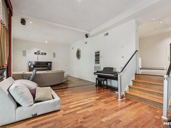 12 Summit Street, Englewood Cliffs NJ 07632