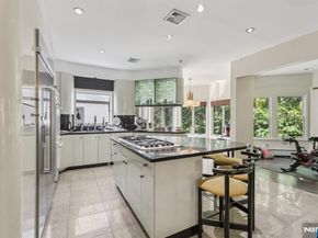 12 Summit Street, Englewood Cliffs NJ 07632
