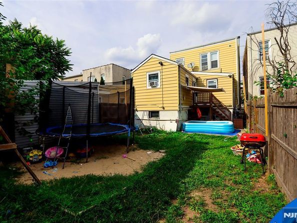 398 Cliff Street, Fairview NJ 07022
