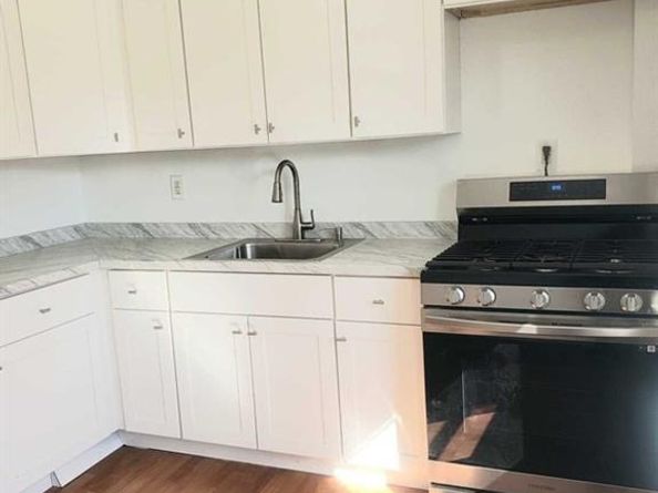 207 Grand Avenue, Palisades Park NJ 07650