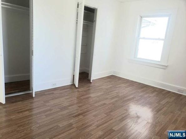 207 Grand Avenue, Palisades Park NJ 07650