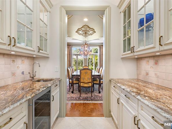 45 Marjorie Terrace, Englewood Cliffs NJ 07632
