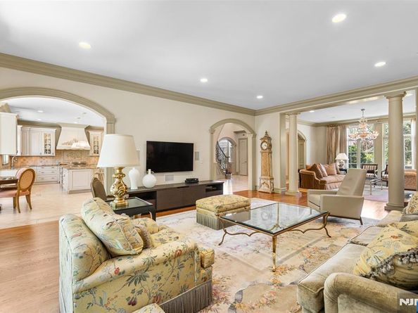 45 Marjorie Terrace, Englewood Cliffs NJ 07632