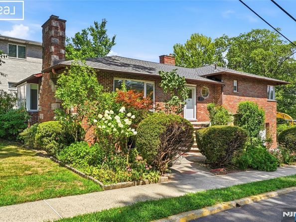 253 McElroy Avenue, Fort Lee NJ 07024