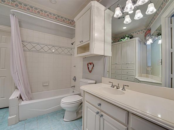 7007  Spanky Branch Court , Dallas Texas 75248
