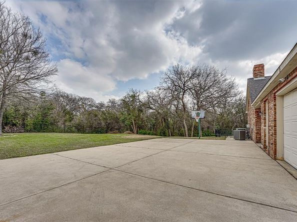 7007  Spanky Branch Court , Dallas Texas 75248