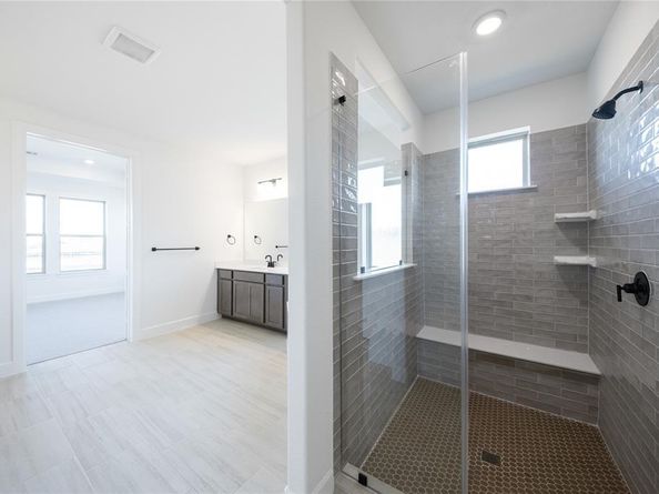 2712  Triumph Court , Heath Texas 75032